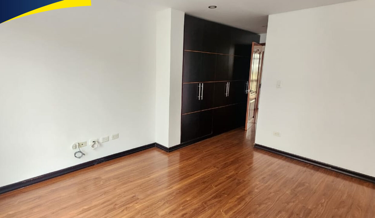 CASA EN ARRIENDO BARRIO CAPUSIGRA, VIA PRINCIPAL PANAMERICANA 11 09 2024-06