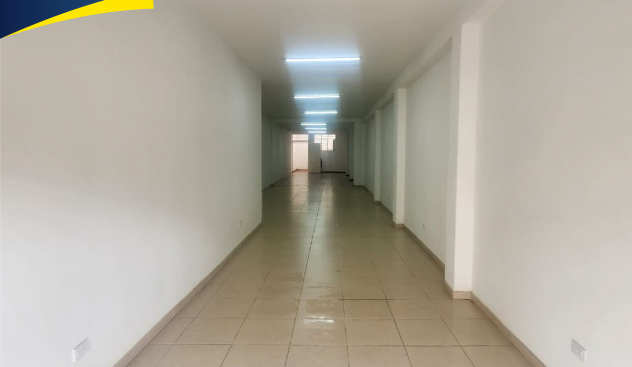 LOCAL COMERCIAL EN ARRIENDO BARRIO LAS LUNAS-01