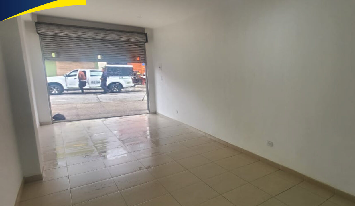 LOCAL COMERCIAL EN ARRIENDO BARRIO LAS LUNAS-05