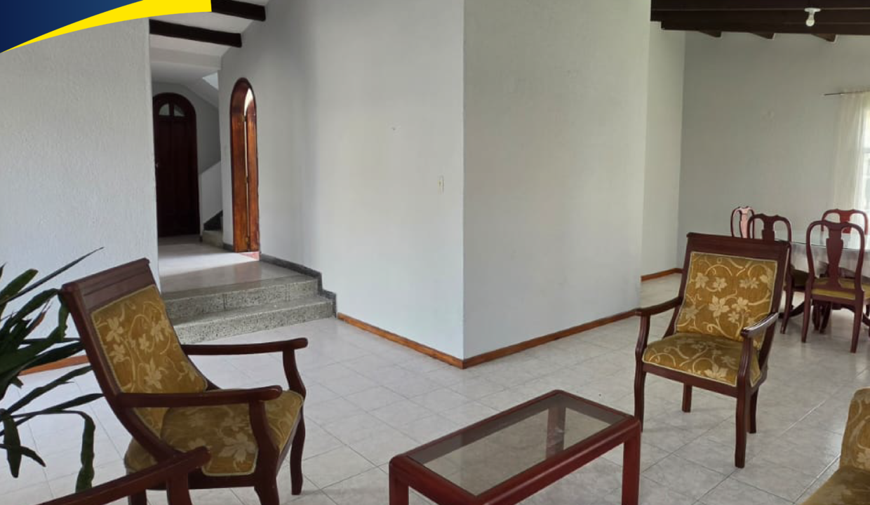 🏡 CASA ESQUINERA EN VENTA – LA CASTELLANA ✨-01