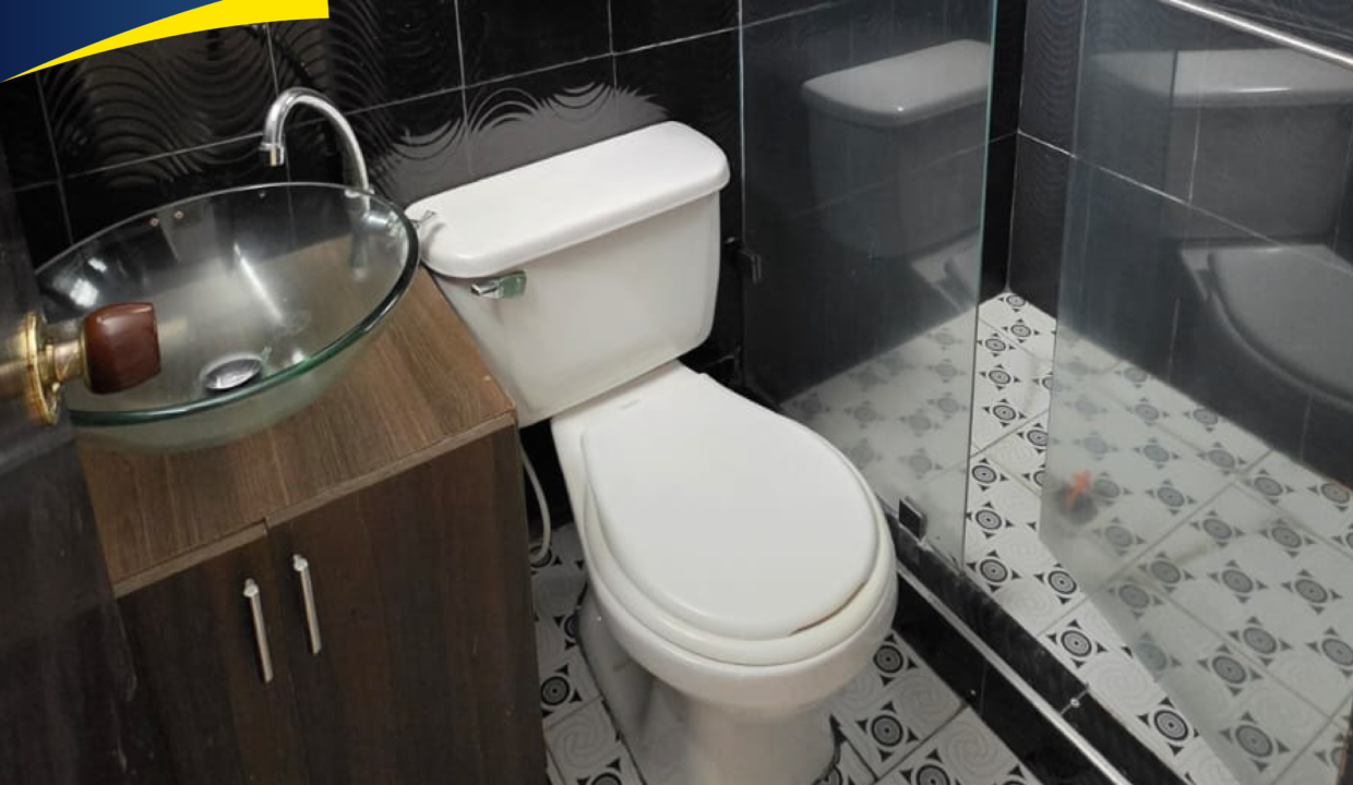 🏡 CASA ESQUINERA EN VENTA – LA CASTELLANA ✨-05