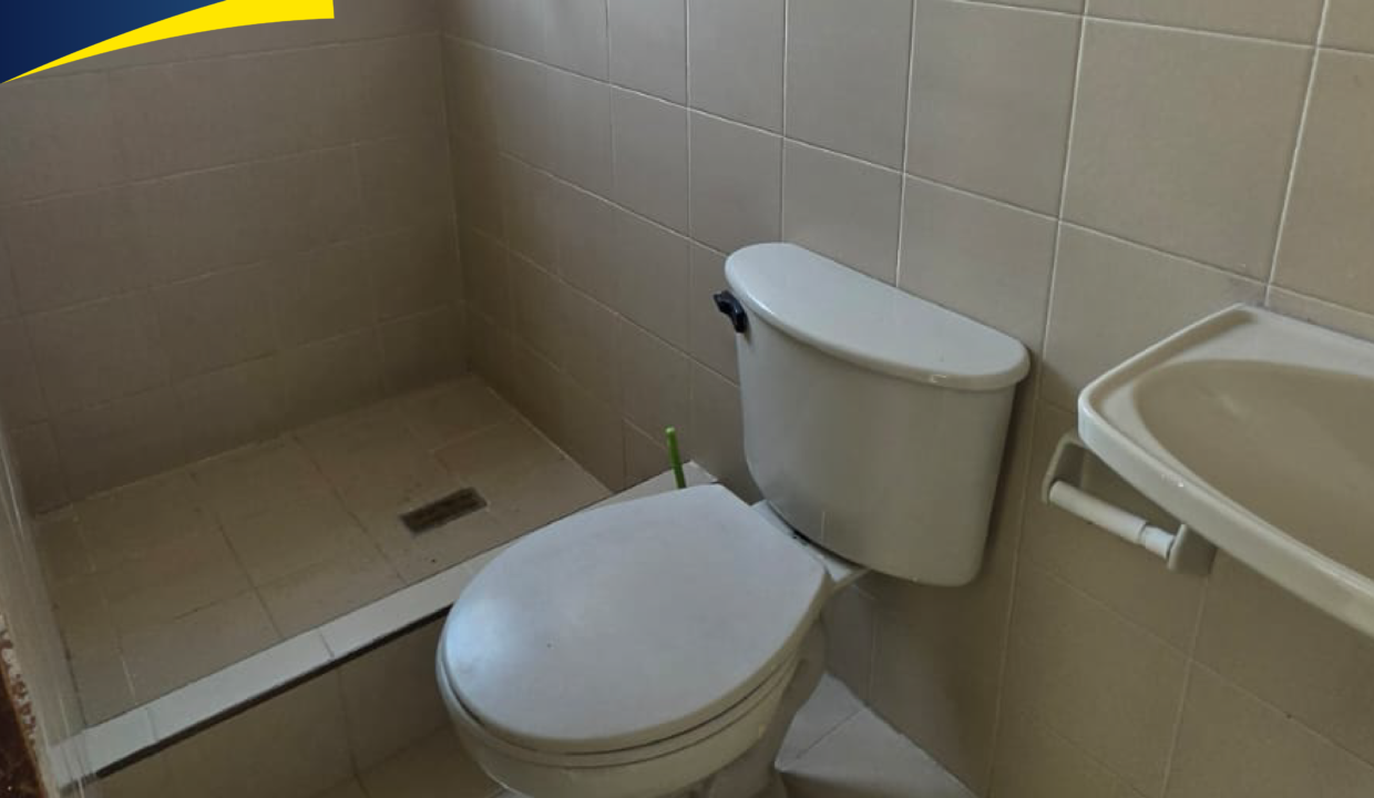 🏡 CASA ESQUINERA EN VENTA – LA CASTELLANA ✨-05